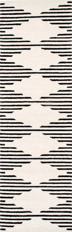 Diamond Pinstriped Rug | Ivory